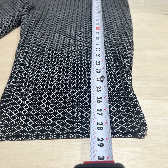 XL Capri Black and White Pattern Pants Liz Claiborne Lori Women’s Bottoms - Picture 4 of 8